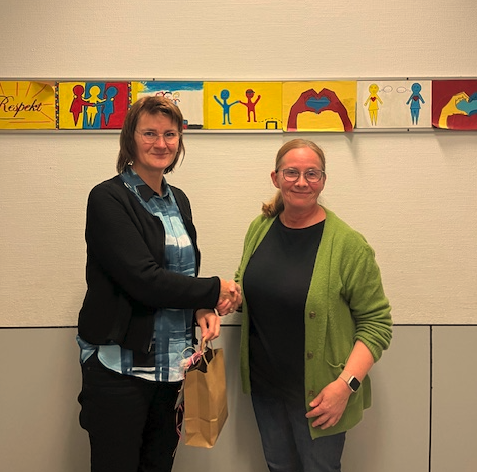 Verabschiedung der scheidenden Elternbeiratsvorsitzenden Fr. Paulus