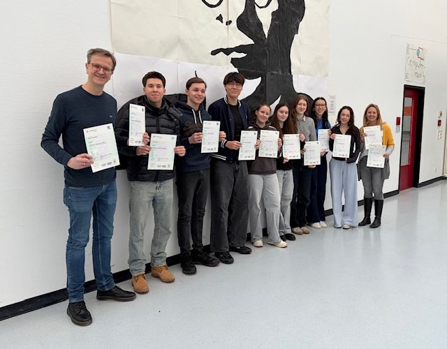 Cambridge-Zertifikat für 12 Abiturienten des Dietrich-Bonhoeffer-Gymnasiums